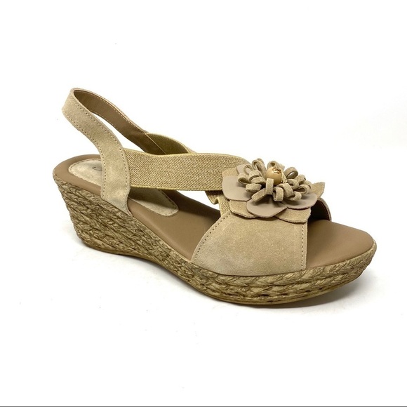 Azura by Spring Step Ruby Mae floral wedge sandals - Picture 2 of 8